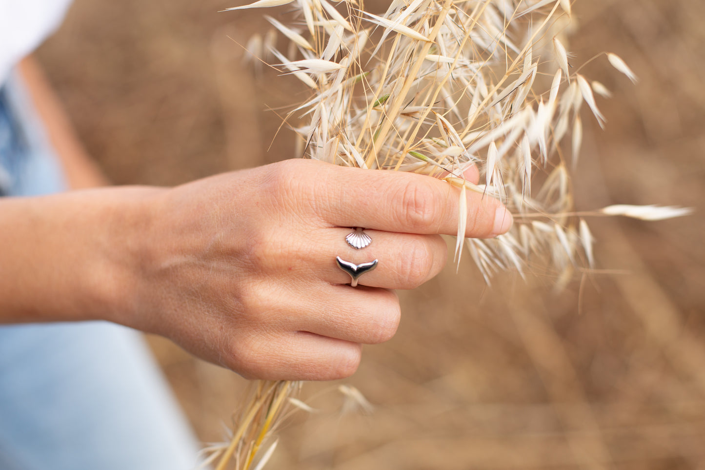 Whale tail and shell ring  silver colour