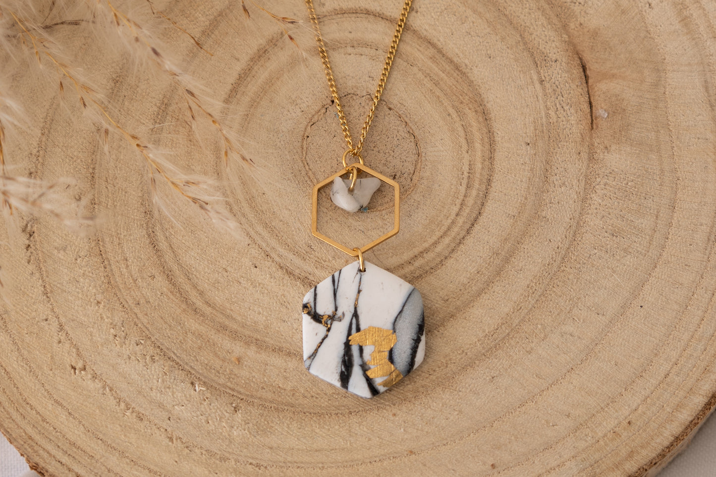 Marble black and white necklace