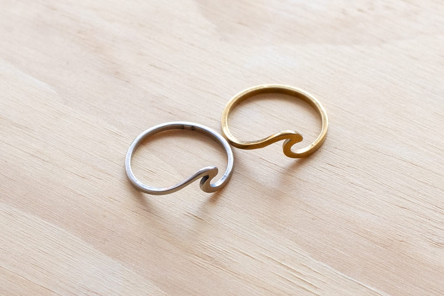 Wave ring gold plated